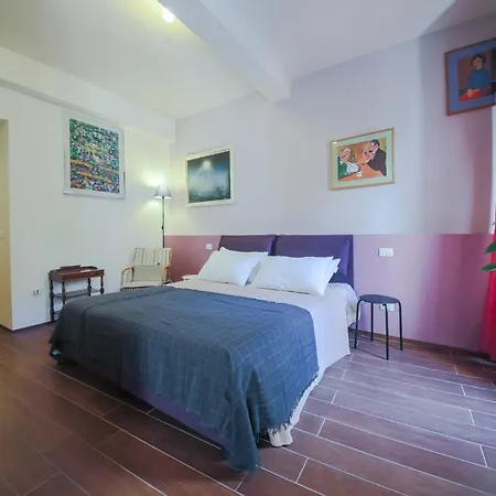 Vivi Apartament *