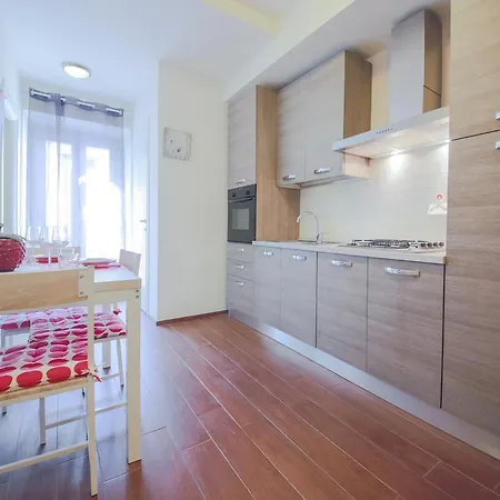 Apartament Vivi